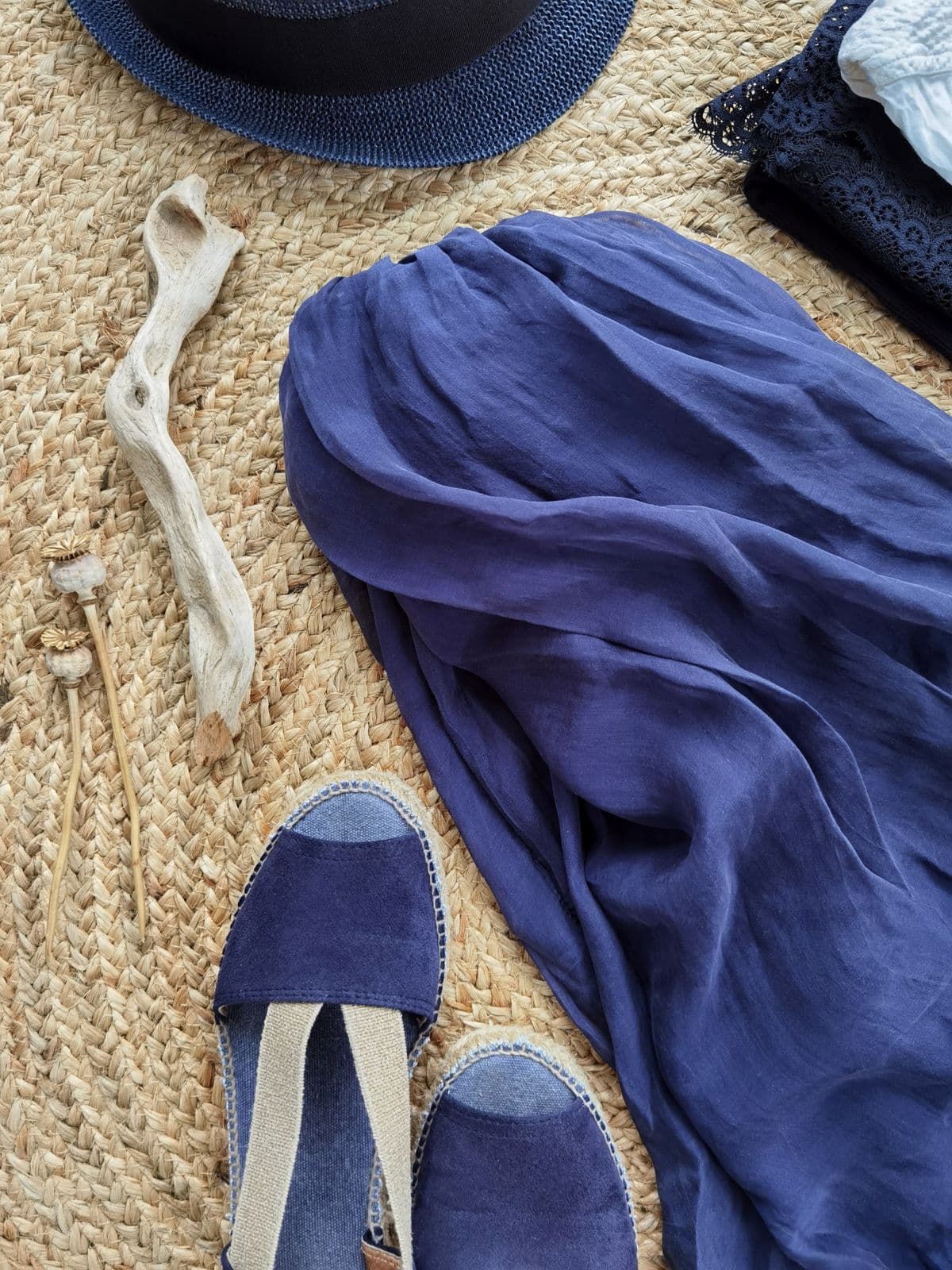 Schuhe und Kopfbedeckungen — Reales Referenzfoto